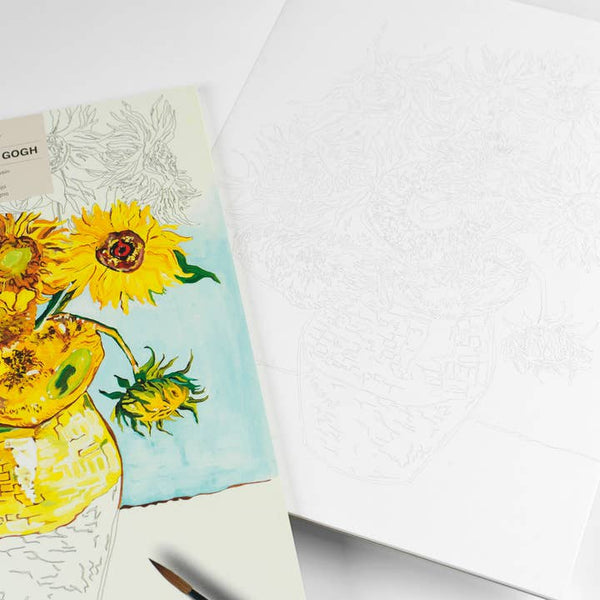 Vincent Van Gogh Artists' Coloring Book