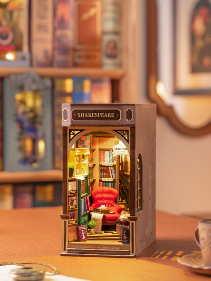 DIY Miniature House Book Nook Kit: Bookstore