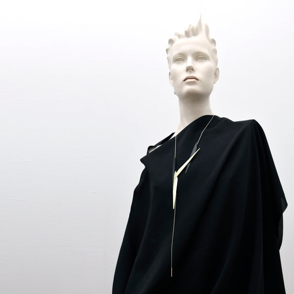 Pursuits: Etcetera Lariat Necklace - Gold