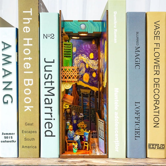 DIY Miniature House Book Nook Kit: Vincent's World